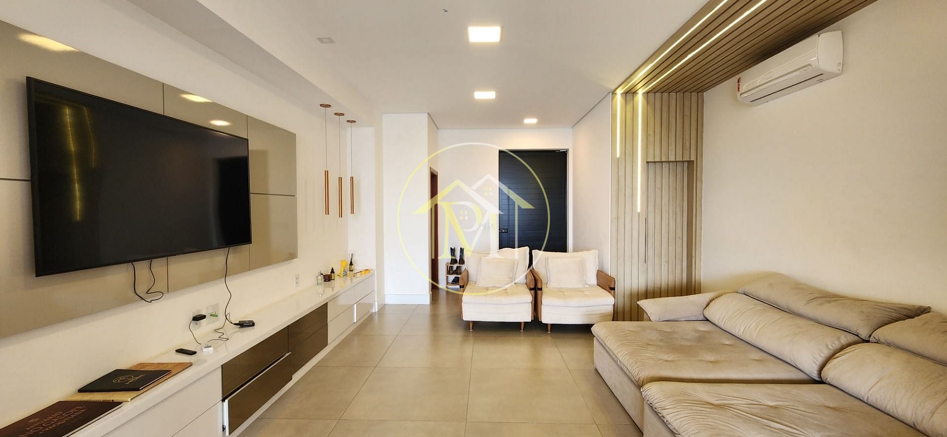 Casa à venda e aluguel com 3 quartos, 246m² - Foto 16