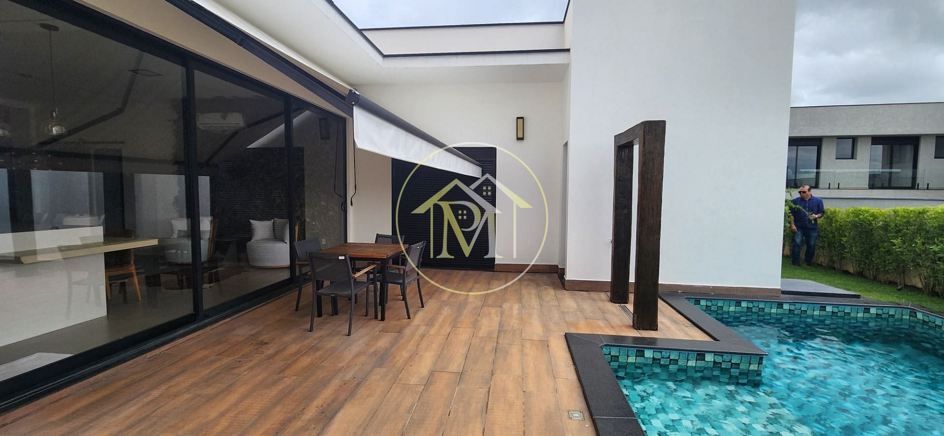 Casa à venda e aluguel com 3 quartos, 246m² - Foto 8