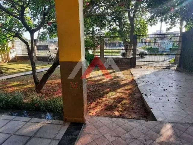 Casa com 480m², à venda ou para alugar, no bairro Piratininga em Niterói