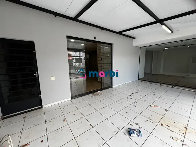 Casa com 180m² 3 quartos e 5 banheiros, à venda, no bairro Vila Pântano II em Santa Bárbara D'Oeste