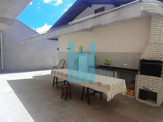 Casa com 293m² 3 quartos e 2 banheiros, à venda, no bairro Jardim Campos Elisios em Poços de Caldas