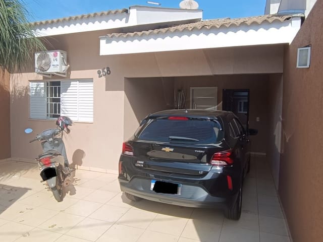 Casa com 156m² 3 quartos e 2 banheiros, à venda, no bairro Residencial Maria Flora em Cambé