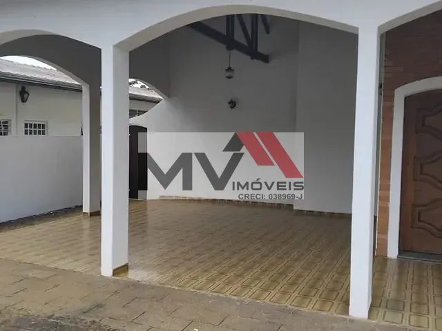 Casa com 500m² 4 quartos e 4 banheiros, à venda ou para alugar, no bairro Cidade Universitária em Campinas