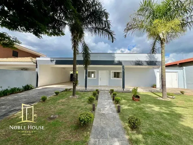 Casa 3 quartos e 5 banheiros, para alugar, no bairro Marambaia em Vinhedo