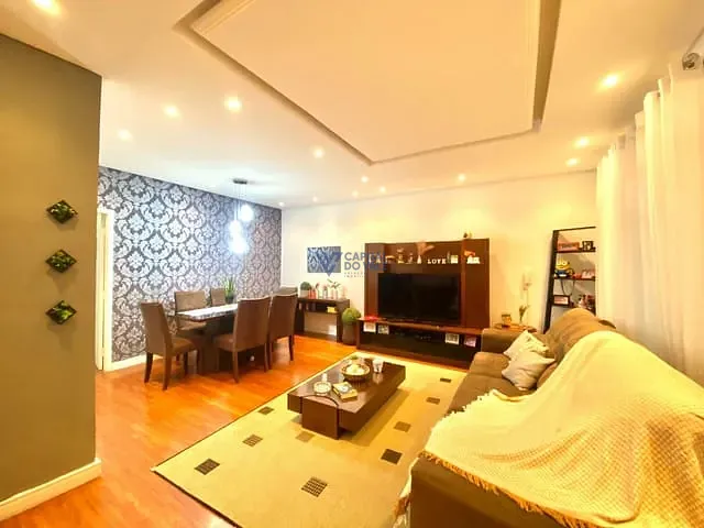 Casa com 250m² 3 quartos e 3 banheiros, à venda, no bairro Jardim das Indústrias em São José dos Campos