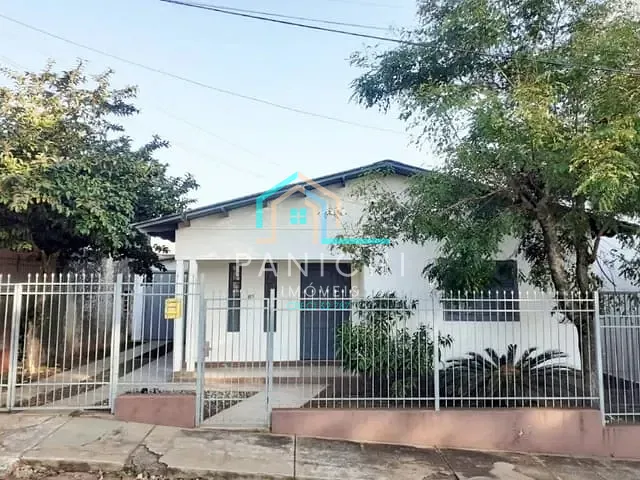 Casa 3 quartos e 1 banheiro, à venda, no bairro São Geraldo em Ijuí