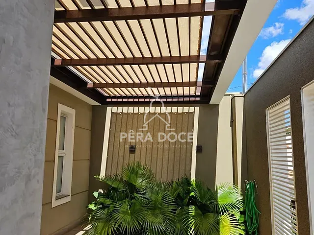 Casa 3 quartos e 2 banheiros, à venda, no bairro Vila Arquelau em Uberaba