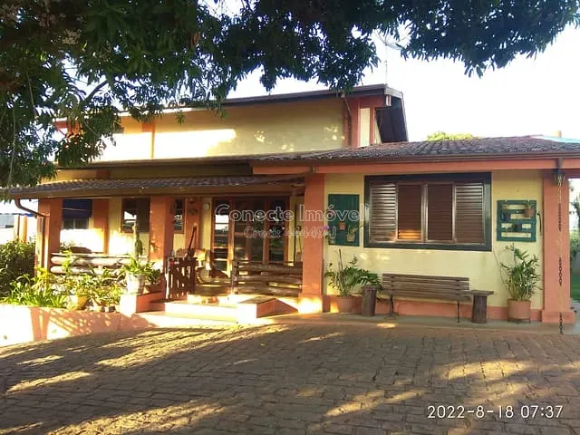 Casa com 1164m² 3 quartos e 5 banheiros, à venda, no bairro Loteamento São Pedro em Jaguariúna