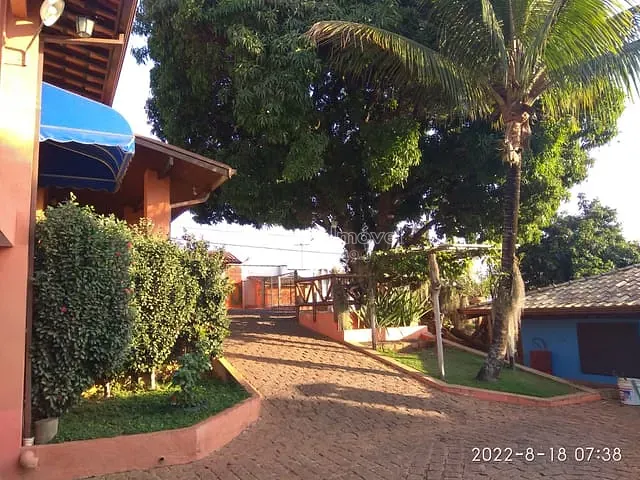 Casa com 1164m² 3 quartos e 5 banheiros, à venda, no bairro Loteamento São Pedro em Jaguariúna