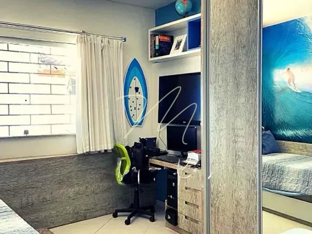 Casa com 300m² 3 quartos e 1 banheiro, à venda, no bairro Jardim Pontal em Ilhéus