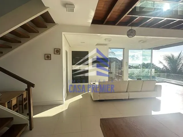 Casa 4 quartos e 5 banheiros, à venda, no bairro São Francisco em Ilhéus