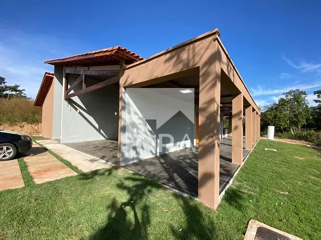 Casa com 1000m² 4 quartos e 3 banheiros, à venda, no bairro Zona Rural em Corumbá de Goiás