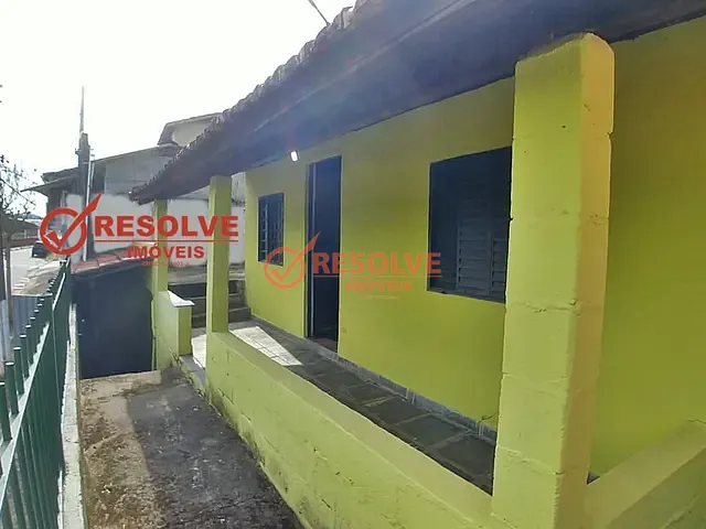 Casa com 385m² 4 quartos e 2 banheiros, à venda, no bairro CENTRO em Guararema