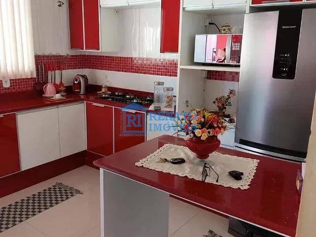 Casa 3 quartos e 1 banheiro, à venda, no bairro Centro em Maricá