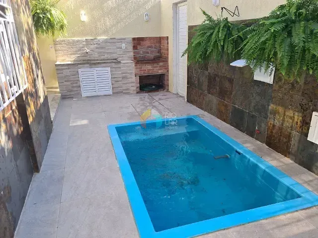 Casa com 170m² 4 quartos e 4 banheiros, à venda, no bairro Freguesia (Jacarepaguá) em Rio de Janeiro