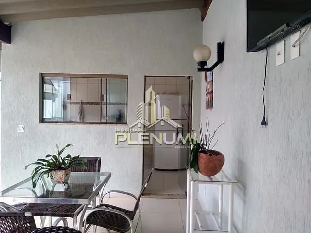 Casa com 440m² 3 quartos e 3 banheiros, à venda, no bairro Vila Elizabeth (BNH) em Rio Claro