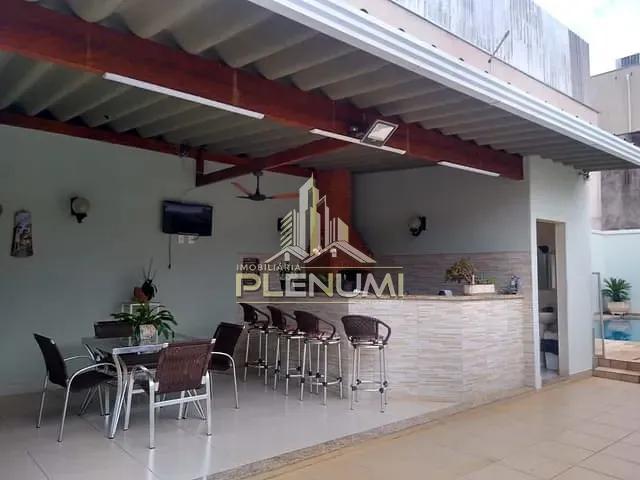 Casa com 440m² 3 quartos e 3 banheiros, à venda, no bairro Vila Elizabeth (BNH) em Rio Claro