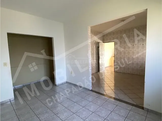 Casa 3 quartos e 1 banheiro, à venda, no bairro ESPATODIA em Chapadão do Sul