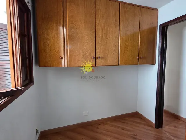 Casa 7 quartos e 4 banheiros, à venda, no bairro Jardim Itacolomi em São Paulo