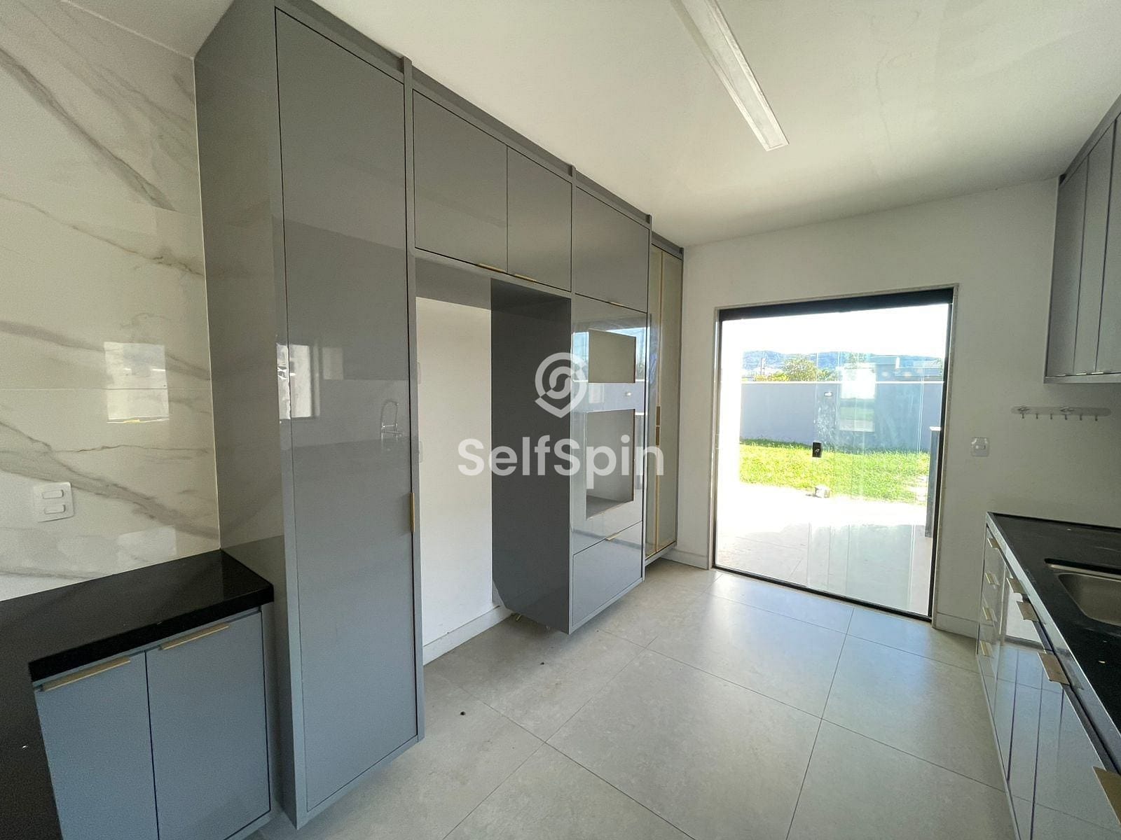 Casa, 3 quartos, 230 m² - Foto 2