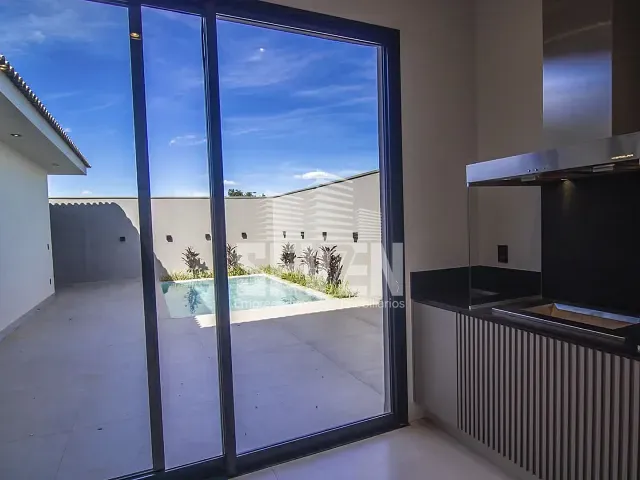 Casa com 420m² 3 quartos e 4 banheiros, para alugar, no bairro Residencial Estoril Premium em Bauru