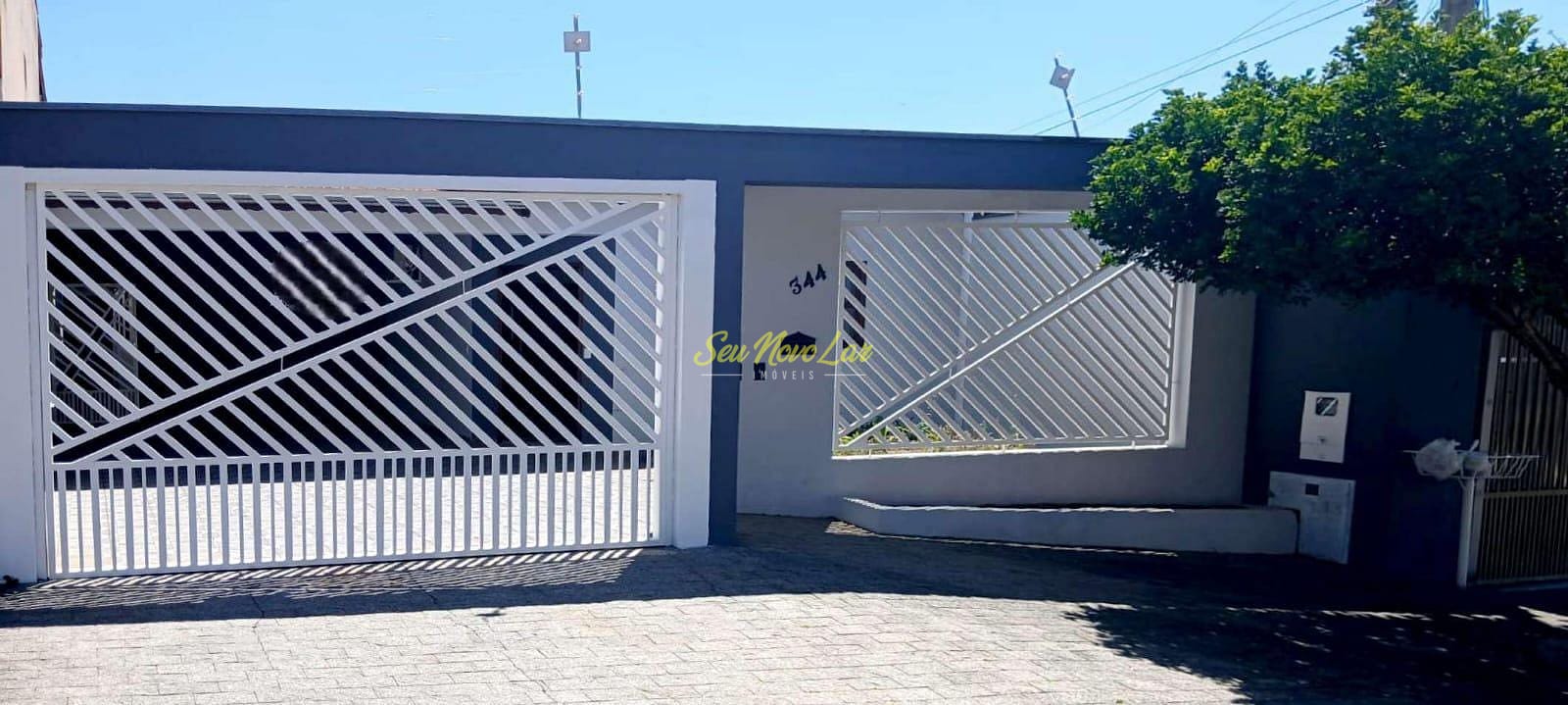 Casa, 3 quartos, 220 m² - Foto 1