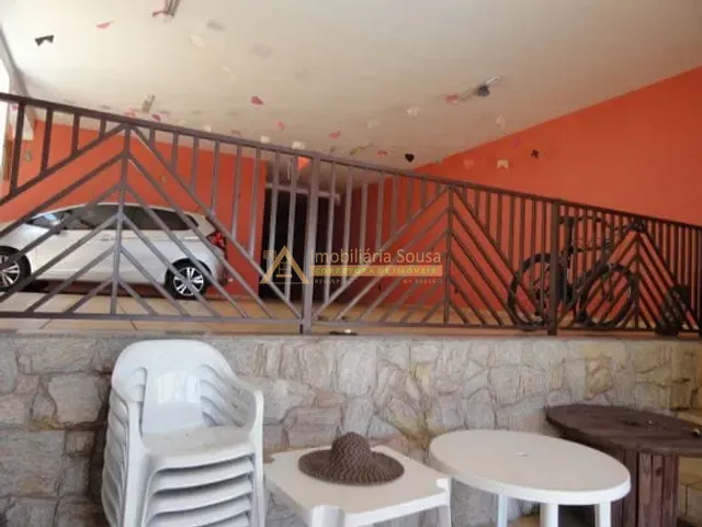 Casa com 375m² 3 quartos e 4 banheiros, à venda, no bairro Vila Arens II em Jundiaí