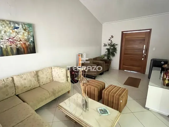 Casa com 308m² 3 quartos e 2 banheiros, à venda, no bairro Sessenta em Volta Redonda