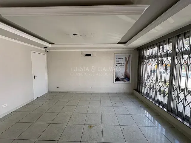 Casa com 365m², para alugar, no bairro Jardim das Américas em Curitiba