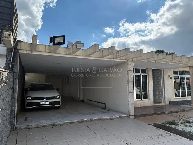 Casa com 365m², para alugar, no bairro Jardim das Américas em Curitiba