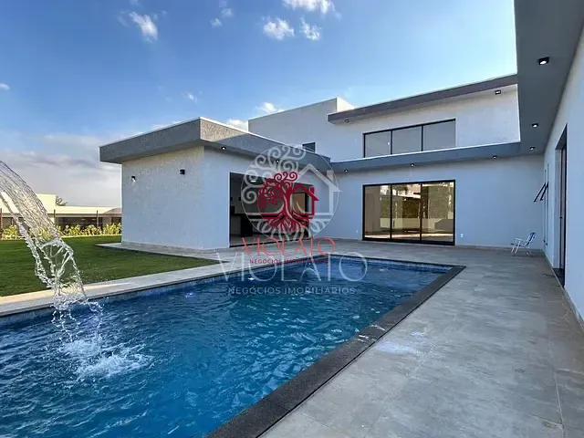 Casa com 1000m² 4 quartos e 4 banheiros, à venda, no bairro Residencial Boulevard em Lagoa Santa