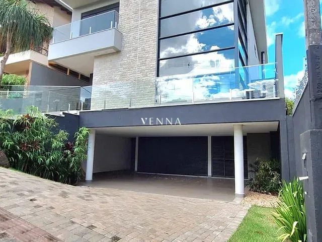 Casa com 360m² 3 quartos e 5 banheiros, à venda, no bairro Gleba Fazenda Palhano em Londrina