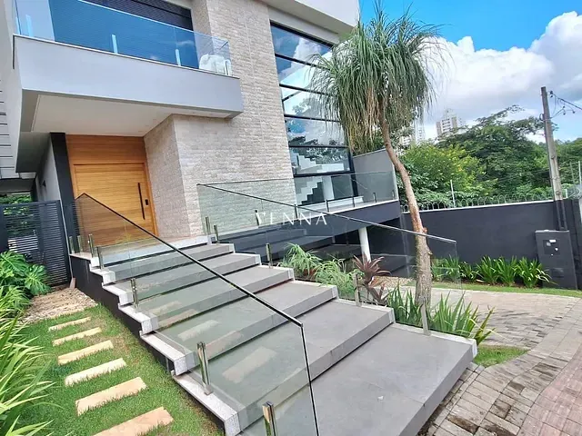 Casa com 360m² 3 quartos e 5 banheiros, à venda, no bairro Gleba Fazenda Palhano em Londrina