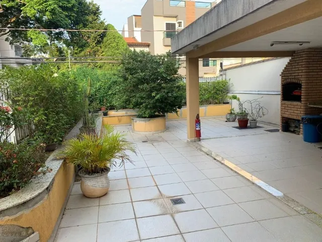 Casa 3 quartos e 3 banheiros, à venda, no bairro Vila Scarpelli em Santo André
