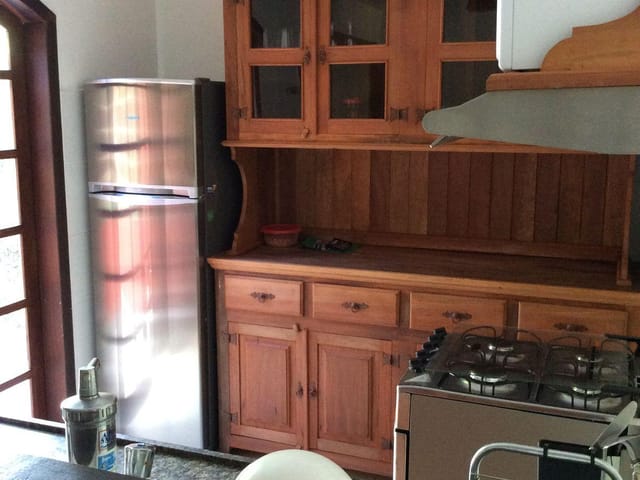 Casa com 320m² 2 quartos e 2 banheiros, para alugar, no bairro Vargem Grande em Rio de Janeiro