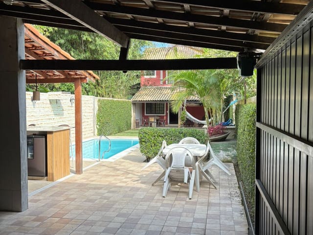 Casa com 320m² 2 quartos e 2 banheiros, para alugar, no bairro Vargem Grande em Rio de Janeiro