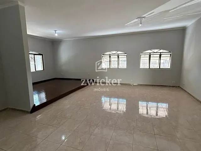 Casa com 1000m² 5 quartos e 5 banheiros, à venda, no bairro Residencial Parque Smeralda em Agudos