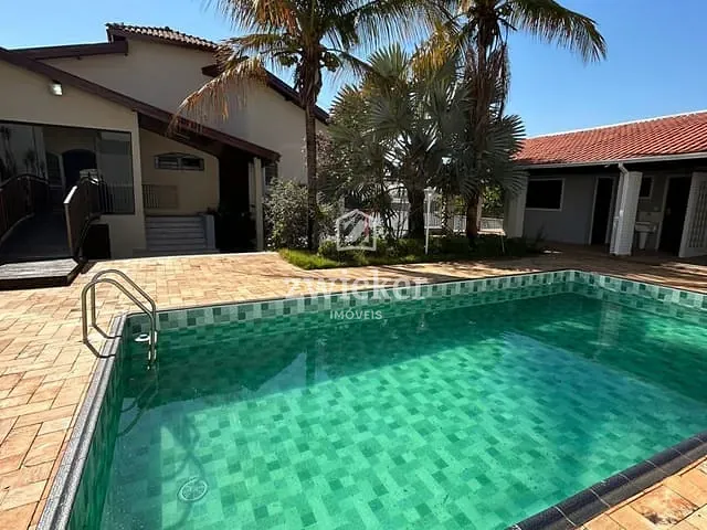 Casa com 1000m² 5 quartos e 5 banheiros, à venda, no bairro Residencial Parque Smeralda em Agudos