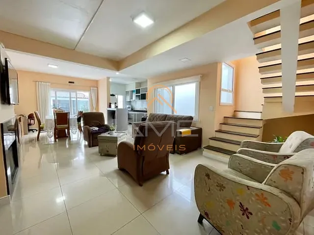 Casa com 222m² 3 quartos e 1 banheiro, à venda, no bairro Recanto de Portugal em Pelotas