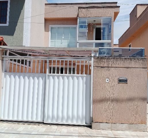 Casa com 360m² 2 quartos e 3 banheiros, à venda, no bairro Cidade Praiana em Rio das Ostras