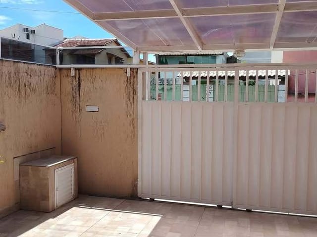Casa com 360m² 2 quartos e 3 banheiros, à venda, no bairro Cidade Praiana em Rio das Ostras