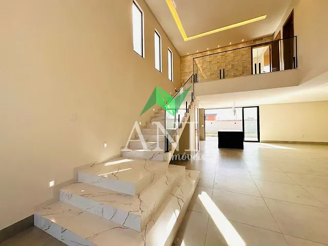 Casa com 406m² 4 quartos e 5 banheiros, à venda, no bairro Jardins Bolonha em Senador Canedo