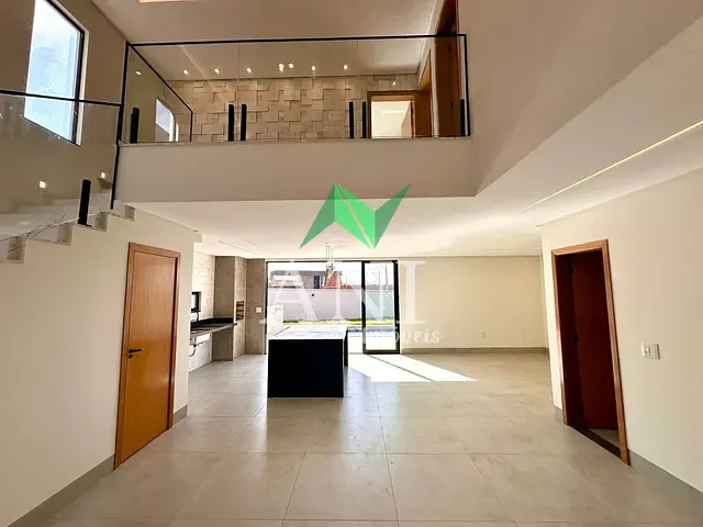 Casa com 406m² 4 quartos e 5 banheiros, à venda, no bairro Jardins Bolonha em Senador Canedo