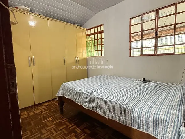 Casa com 220m² 3 quartos e 2 banheiros, à venda, no bairro Conjunto Cafezal 1 em Londrina
