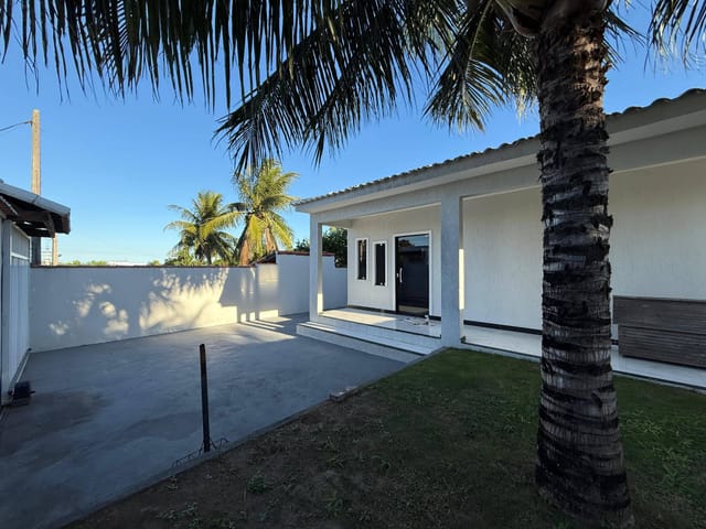 Casa com 360m² 3 quartos e 3 banheiros, à venda, no bairro Recanto do Sol em São Pedro da Aldeia