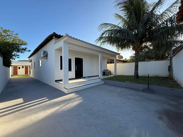 Casa com 360m² 3 quartos e 3 banheiros, à venda, no bairro Recanto do Sol em São Pedro da Aldeia