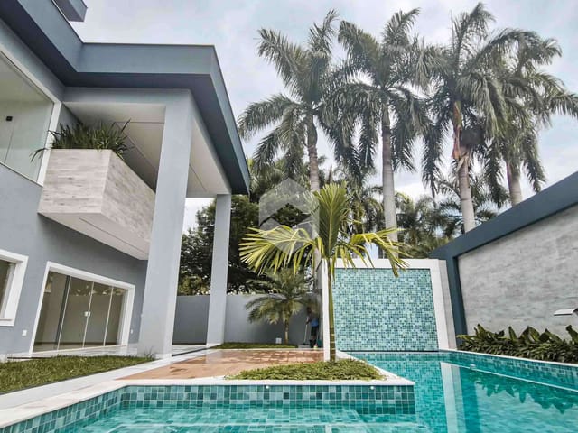 Casa com 800m² 5 quartos e 7 banheiros, à venda, no bairro Barra da Tijuca em Rio de Janeiro