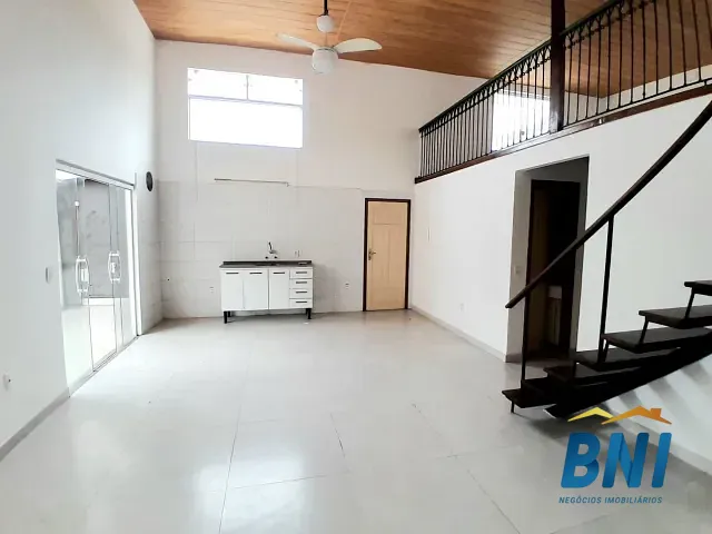 Casa com 90m² 2 quartos e 1 banheiro, para alugar, no bairro Jacarepaguá em Rio de Janeiro