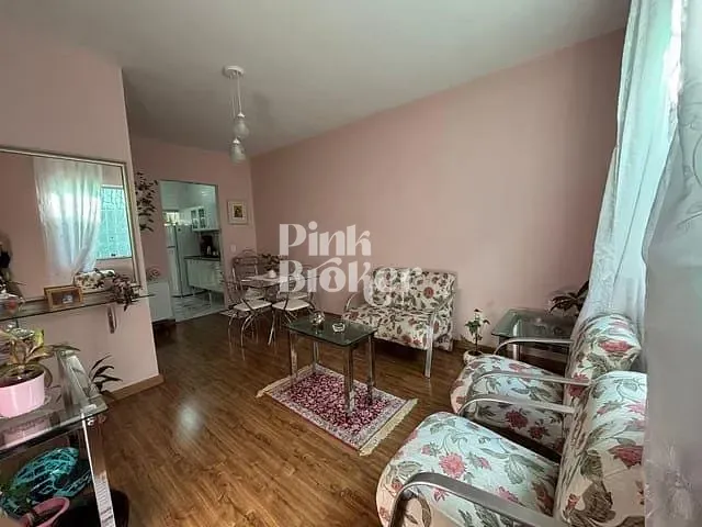 Casa com 85m² 2 quartos e 1 banheiro, à venda, no bairro Cabral em Contagem