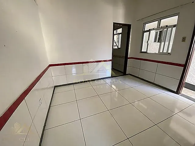 Casa 1 quarto e 1 banheiro, para alugar, no bairro Bandeirantes em Juiz de Fora
